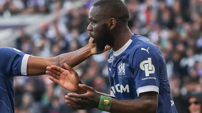 Jean Onana'dan şık gol: Marsilya'da siftah yaptı Jean Onana'dan şık gol: Marsilya'da siftah yaptı