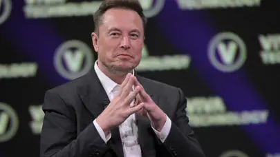 Elon Musk, dünya devi kulübü satın mı alacak? Babası açıkladı