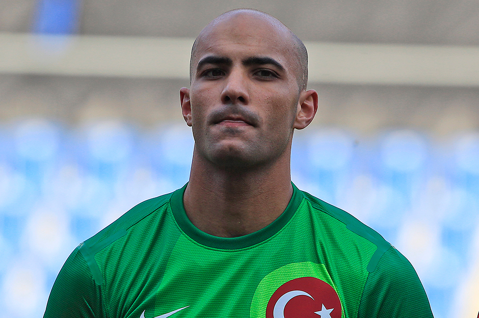 Sinan Bolat 8 yıl sonra Süper Lig'e geri mi dönüyor?