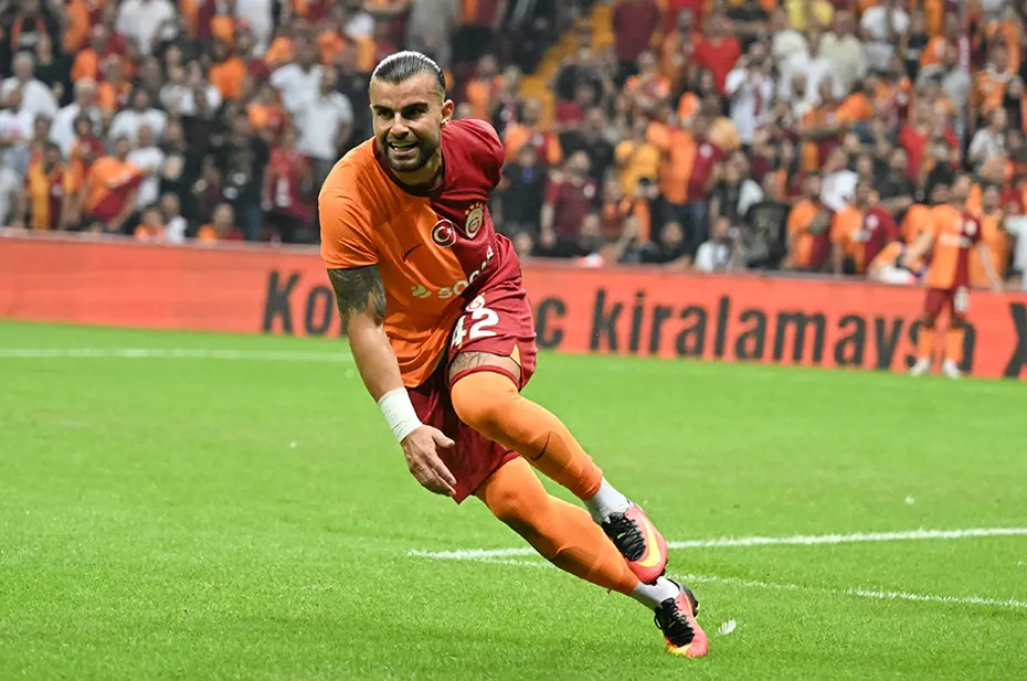 Galatasaray'da sol bek sıkıntısı - 6 Galatasaray'da sol bek sıkıntısı - 6