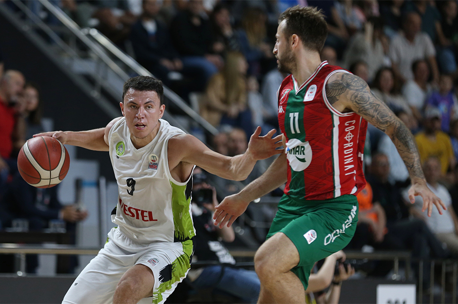 Pınar Karşıyaka, Manisa deplasmanında farklı kazandı