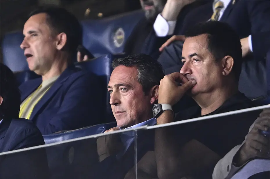Ali Koç'un kararı kesin: Fenerbahçe'de acil durum toplantısı - 4 Ali Koç'un kararı kesin: Fenerbahçe'de acil durum toplantısı - 4