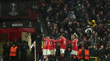 ManU tur kapısını Düşler Tiyatrosu'nda araladı