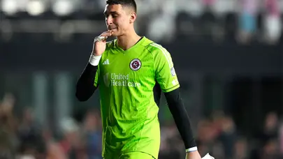 Chelsea bir transferi daha bitiriyor