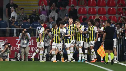 Fenerbahçe yeni sezon formasıyla sahada