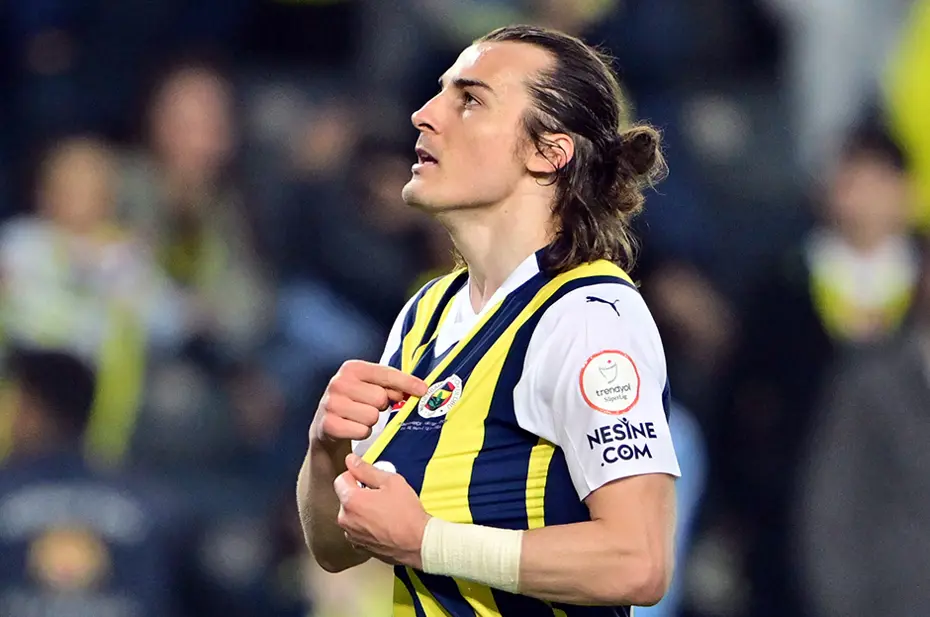 Çağlar Söyüncü'den Fenerbahçe taraftarına şampiyonluk mesajı - 3