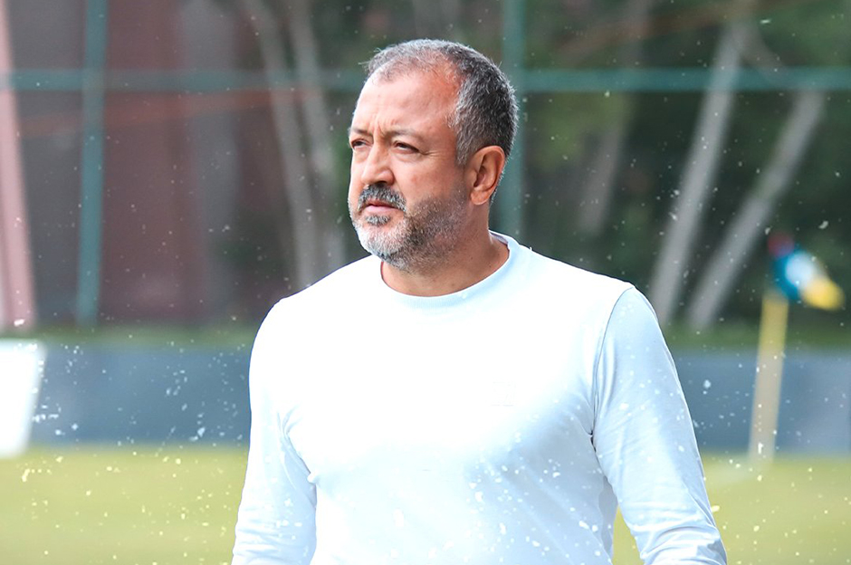 Sadece 3 maça çıkabildi: Bir teknik direktör vedası daha