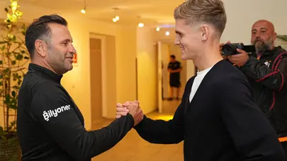 Elias Jelert ayağının tozuyla kampa katıldı