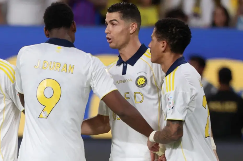 Ronaldo'dan tribünlere olay hareket: Beşiktaş taraftarı mesajı aldı, yorum yağıyor - 2