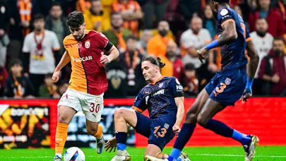 Başakşehir'den Galatasaray maçının hakemine emojili tepki