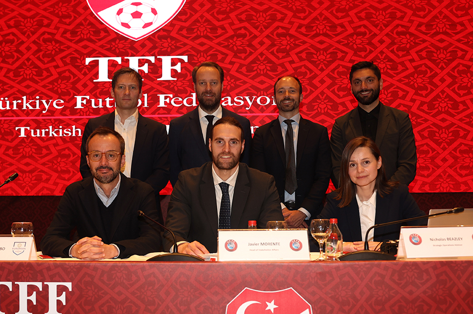 UEFA koordinasyonundaki "AB Sosyal Diyaloğu" toplantısı Riva'da düzenlendi