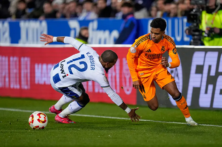 Rosier resmen imzayı attı: Yeni takımı bu sezon eşine az rastlanır bir yıkımı yaşadı - 4