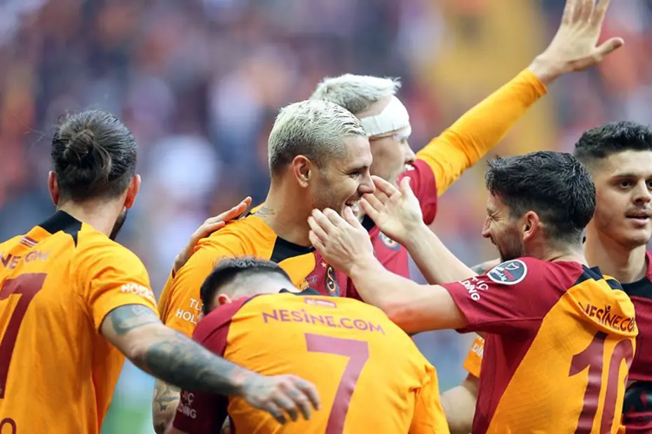 Muslera'dan kafa karıştıran hareket! - 2
