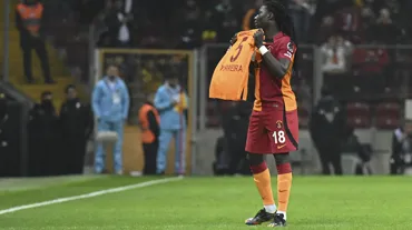 Gomis, Torreira'yı unutmadı; yeni ilklere yelken açtı!