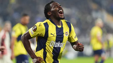 Fenerbahçe'de 2 isim Avrupa'da cezalı duruma düştü
