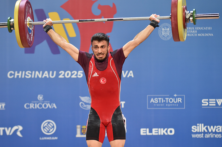 Harun Algül'den koparmada altın madalya