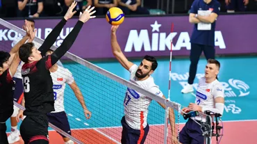 Halkbank, Dünya Kulüpler Şampiyonası'na mağlubiyetle başladı