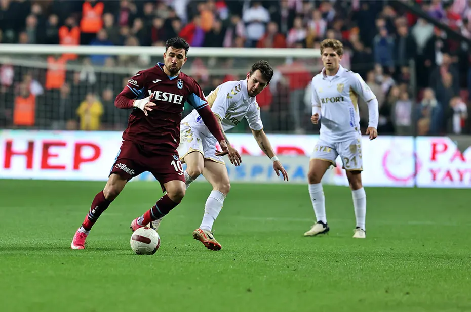 Trabzonspor'un Süper Lig'de 2023-2024 sezonu fikstürü, derbi maçları ve detaylar - 35 Trabzonspor'un Süper Lig'de 2023-2024 sezonu fikstürü, derbi maçları ve detaylar - 35