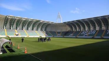 Süper Lig'e çıkacak son takım bu statta belli olacak