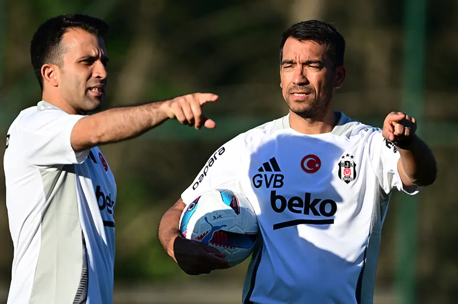 Beşiktaş'ta Bronckhorst, Süper Kupa maçının ilk 11'ini büyük ölçüde belirledi - 2