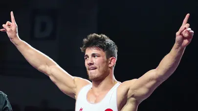 Yunus Emre Başar, Avrupa Güreş Şampiyonası'nda gümüş madalya kazandı