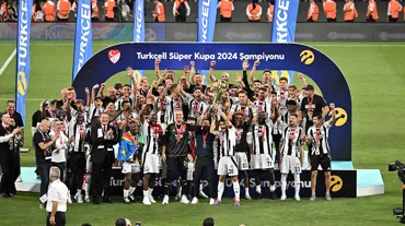 Beşiktaş Süper Kupa'yı tarihi farkla kazandı