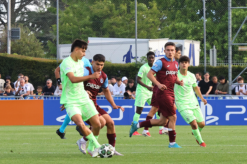 Trabzonspor dev finalde Barcelona'ya yenildi