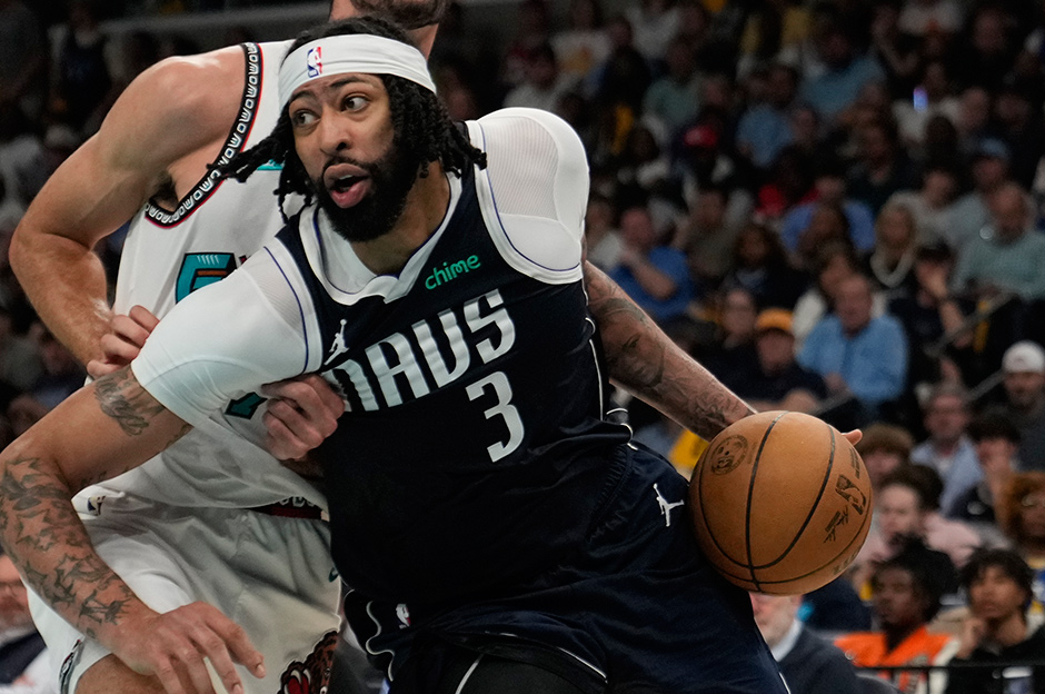 Dallas Mavericks’i Anthony Davis'in 40 sayısı da kurtaramadı