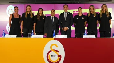 Galatasaray'da 5 oyuncu imzayı attı