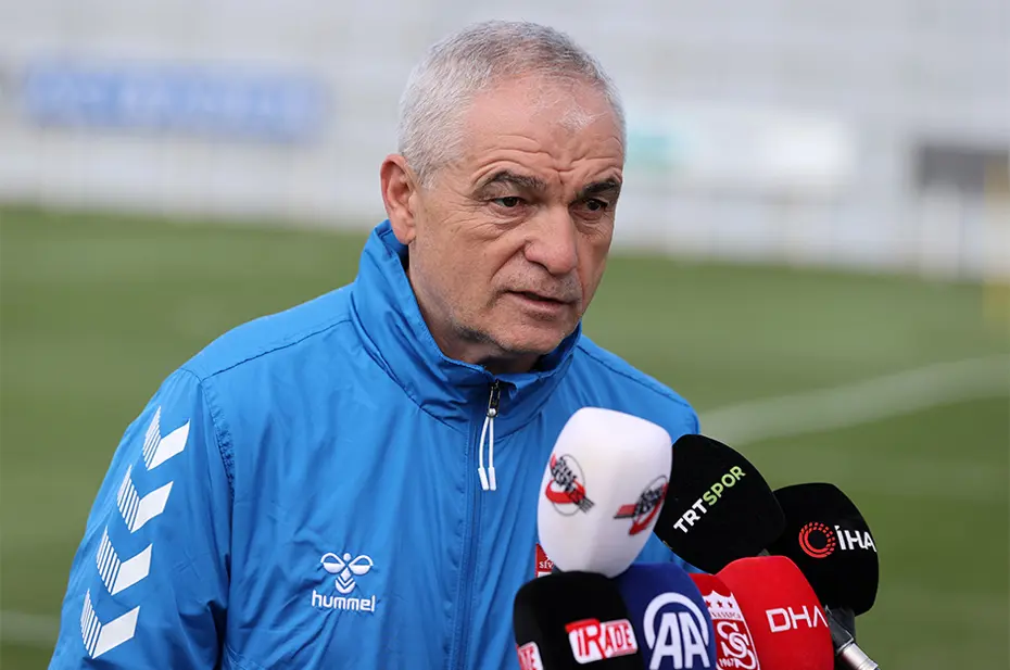 Rıza Çalımbay gözünü Fenerbahçe ve Galatasaray'a dikti - 6