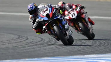 Toprak Razgatlıoğlu sezona ikincilikle başladı