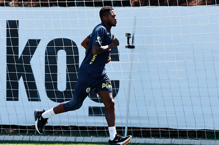 Fenerbahçe'den Fred paylaşımı: Geri sayım başladı - 5 Fenerbahçe'den Fred paylaşımı: Geri sayım başladı - 5
