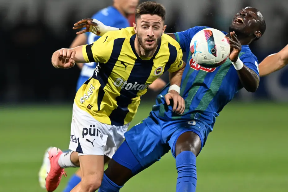Fenerbahçe ile bir kez daha masaya oturuyor: Maaşını 4'e katlayacak - 4 Fenerbahçe ile bir kez daha masaya oturuyor: Maaşını 4'e katlayacak - 4