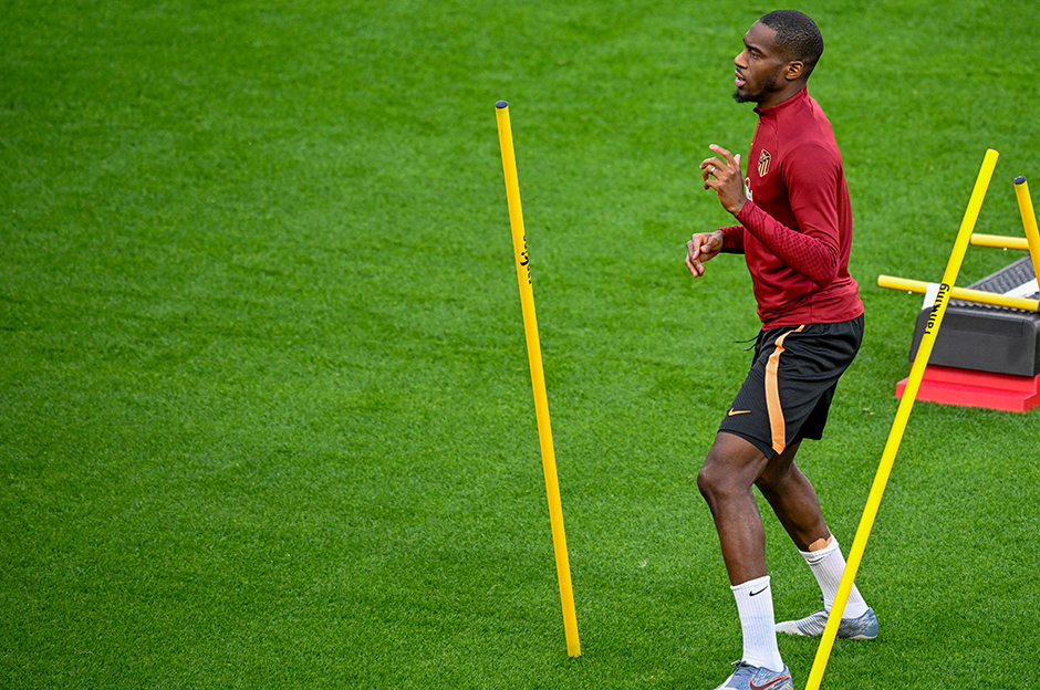 "Beşiktaş teklifini yaptı, Galatasaray da devrede"