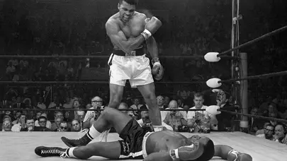 Efsane sporcu Muhammed Ali, vefatının 8. yılında anılıyor