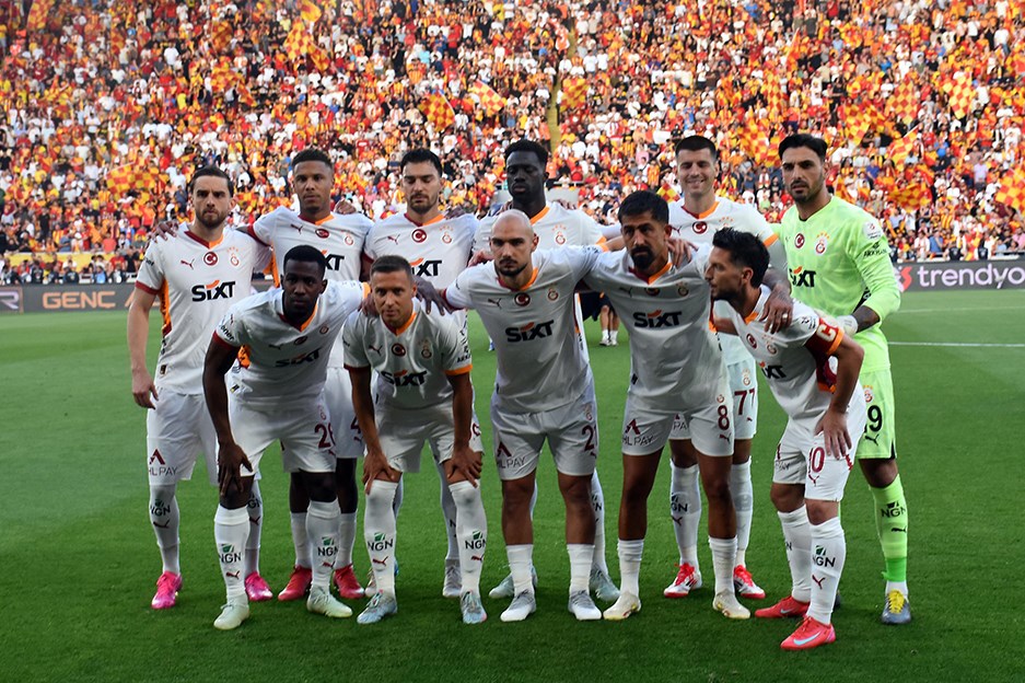 Dries Mertens flaş röportajda geleceğiyle ilgili konuştu