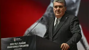 Serdal Adalı yeni sezonun transferleri için ipucu verdi: Kritik tarih belli oldu Serdal Adalı yeni sezonun transferleri için ipucu verdi: Kritik tarih belli oldu
