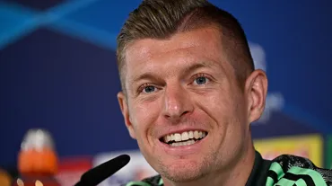 Toni Kroos ile 1 yıllık anlaşma