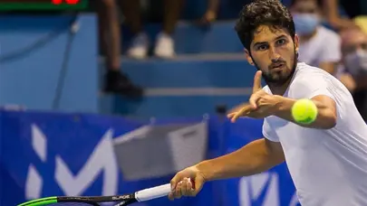 Milli tenisçi, Tunus'ta beyin kanaması geçirdi