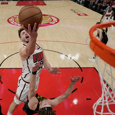 Alperen Şengün'e yazık oldu: 7 maçta 6 'double-double' vedayı engelleyemedi