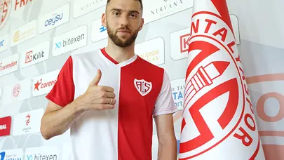 Zymer Bytyqi 6 ay önce ayrıldığı Süper Lig'e geri döndü