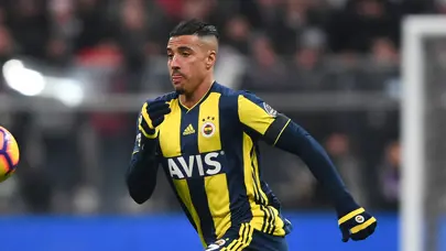 Nabil Dirar'dan sürpriz imza