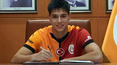 Galatasaray'da iç transfer: İmzayı attı, kiralık gönderildi