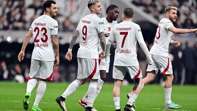 Okan Buruk'tan tek değişiklik