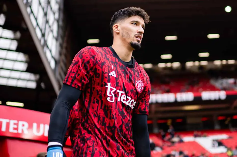 Altay Bayındır krizi: Manchester United'da sular durulmuyor - 6 Altay Bayındır krizi: Manchester United'da sular durulmuyor - 6