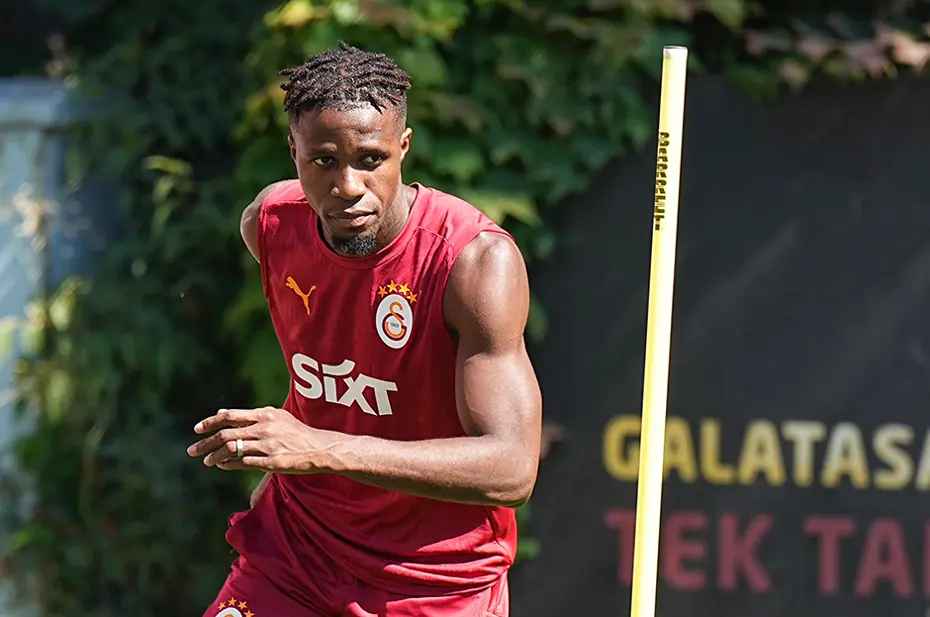 Galatasaray'da son dakika Wilfried Zaha gelişmesi - 2 Galatasaray'da son dakika Wilfried Zaha gelişmesi - 2