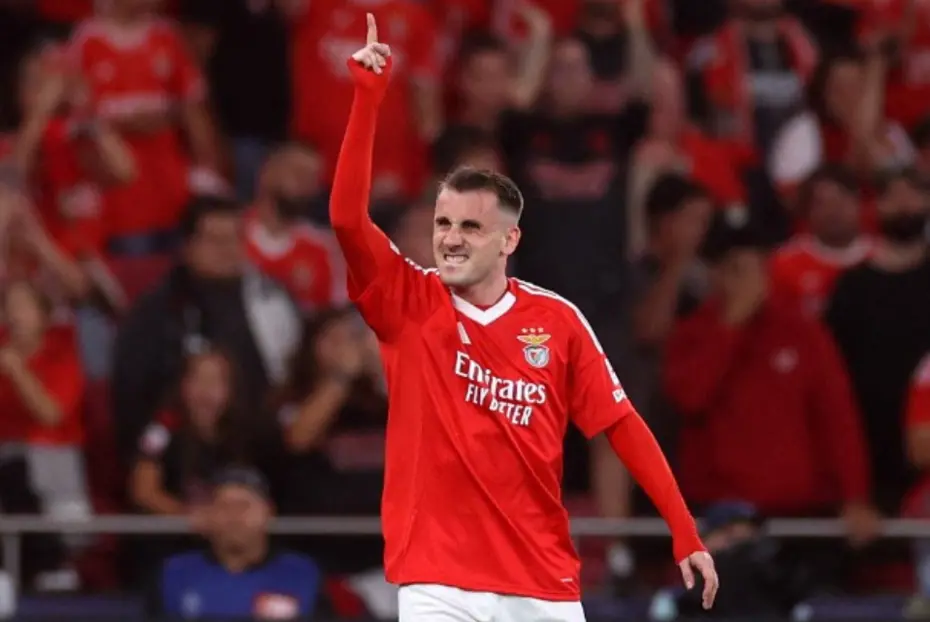 Benfica'dan resmi açıklama: Kerem Aktürkoğlu için Manchester United iddialarına yanıt - 5 Benfica'dan resmi açıklama: Kerem Aktürkoğlu için Manchester United iddialarına yanıt - 5