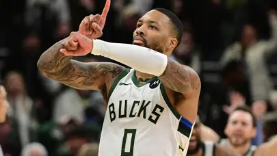 Damian Lillard'ın son saniye üçlüğü Bucks'a galibiyeti getirdi