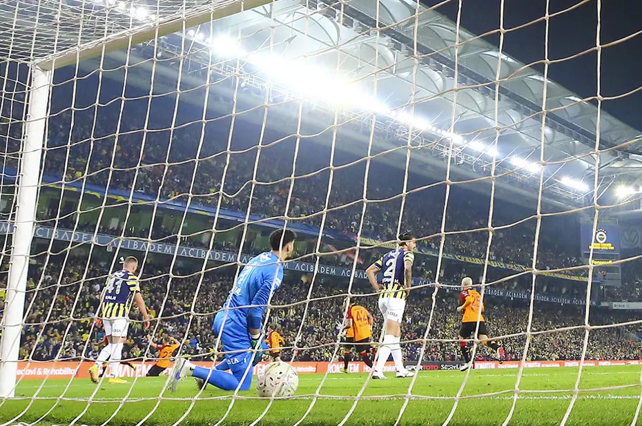 "Fenerbahçe'nin bu psikolojiyle sezonu tamamlama ihtimali yok" - 10 "Fenerbahçe'nin bu psikolojiyle sezonu tamamlama ihtimali yok" - 10