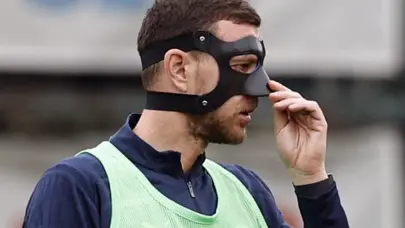 Maskeyi takan Dzeko, Mourinho'nun kapısını çaldı: Özel bir isteği var